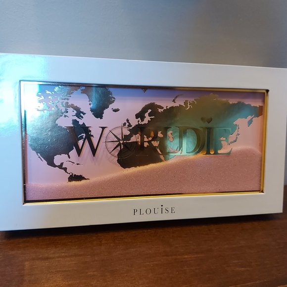 P. Louise Worldie Palette - Picture 2 of 4